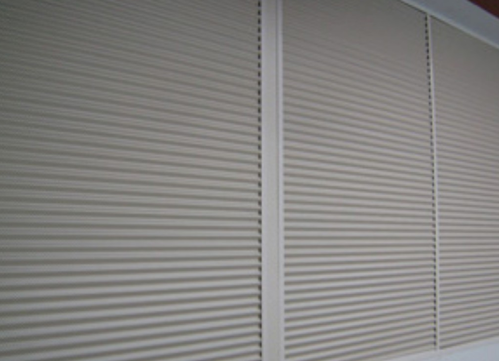 Aluminum honeycomb panel surface treatment process is as follows