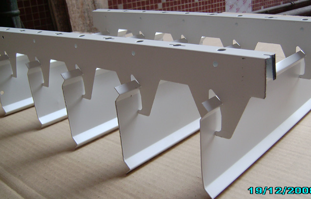 Application of Honeycomb Aluminum Sheet in Railway Vehicles