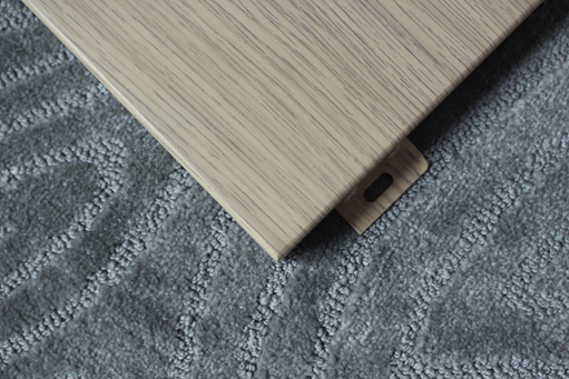 Imitation wood grain aluminum veneer has more advantages than solid wood