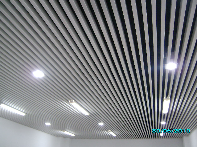 What is the future development direction of aluminum honeycomb panel ceiling?