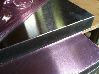 Surface treatment process of aluminum honeycomb panel