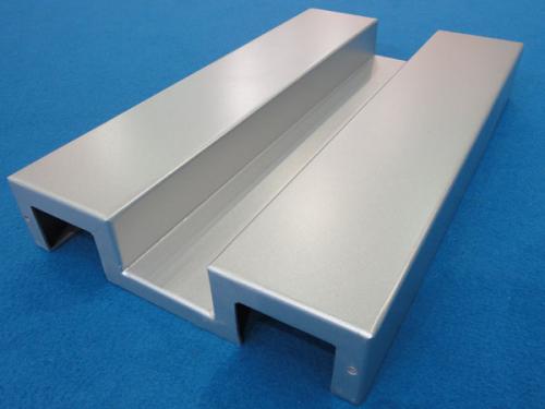 What is the popular aluminum veneer in the market