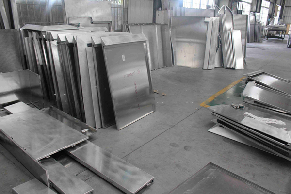 Construction Preparation for Fabrication of Outdoor Honeycomb Aluminum Curtain Wall