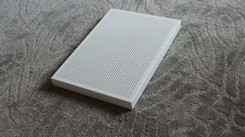 Punched sound-absorbing aluminum honeycomb ceiling, can smallpox use punched sound-absorbing aluminum honeycomb panel