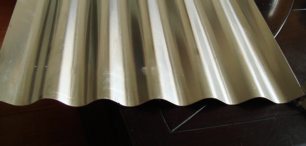 Ceiling corrugated aluminum plate