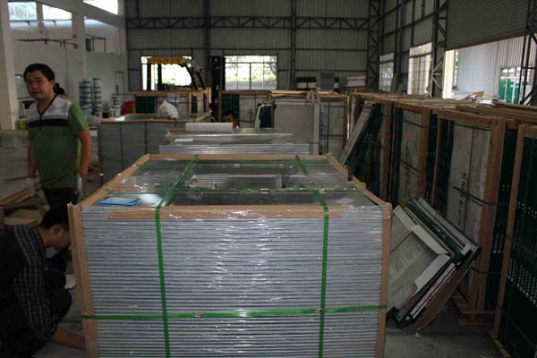 Installation of wood grain aluminum honeycomb panel